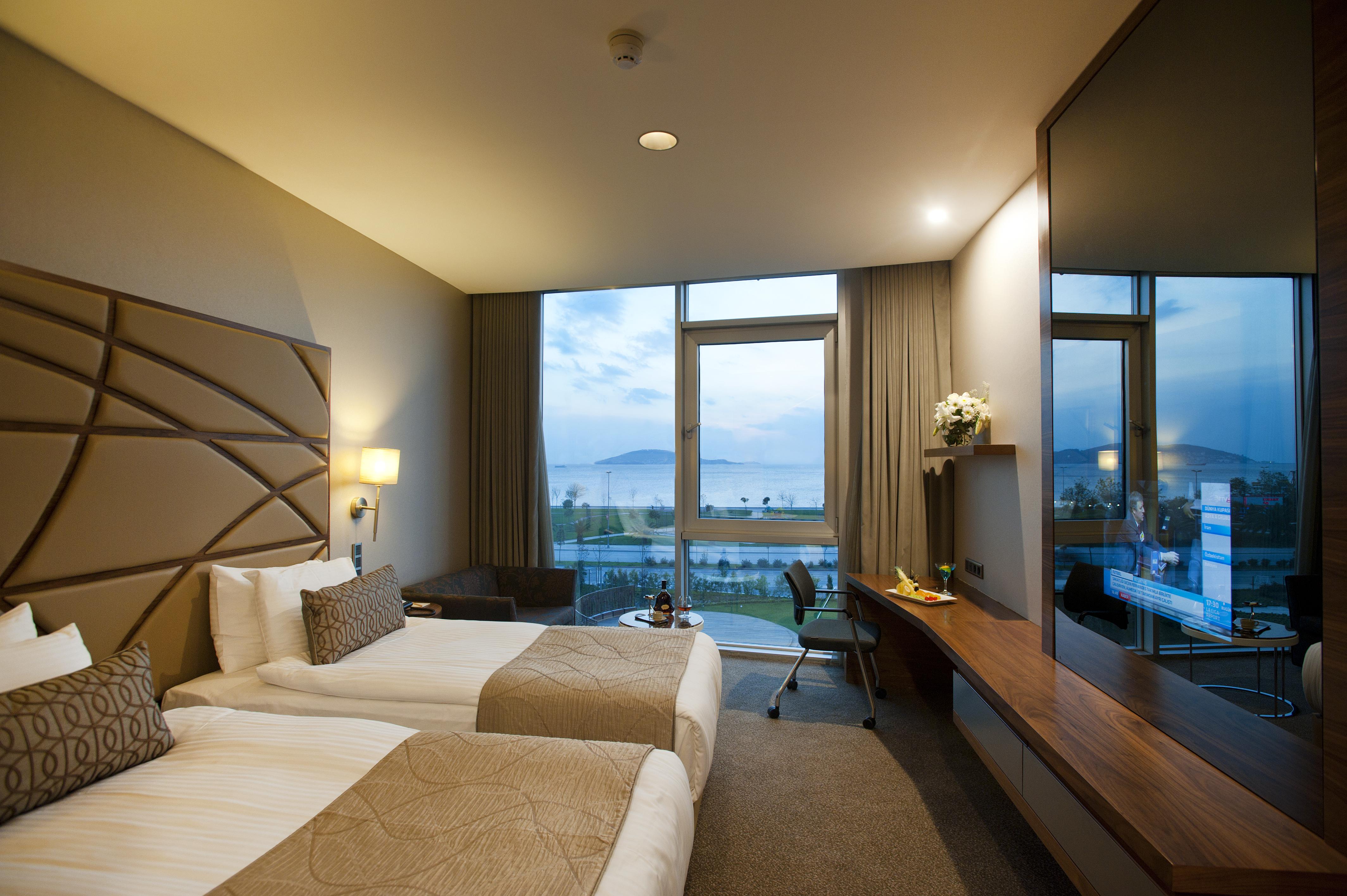 Cevahir Hotel Istanbul Asia Экстерьер фото A room at the hotel