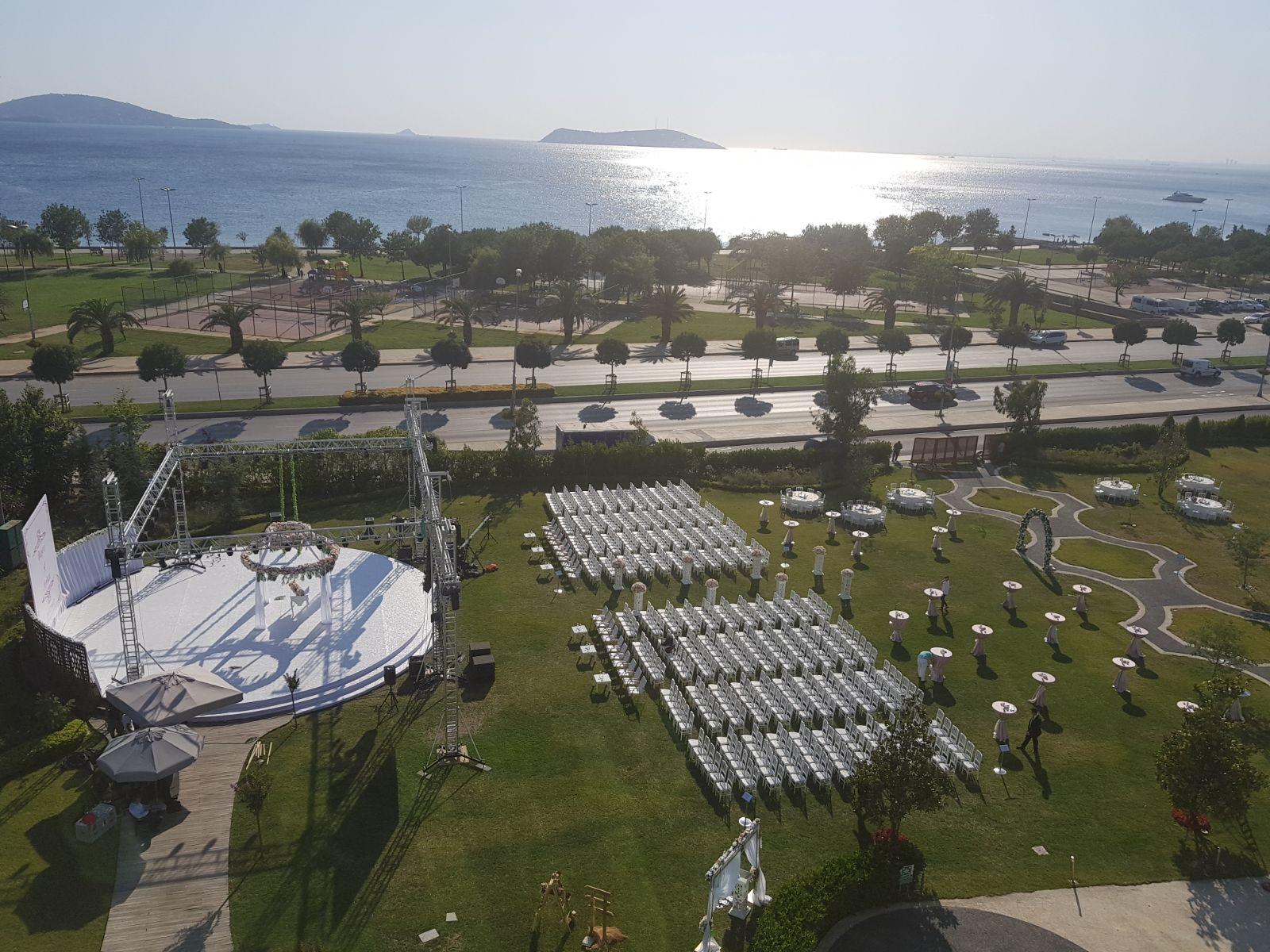 Cevahir Hotel Istanbul Asia Экстерьер фото The solar power plant at the University of Patras