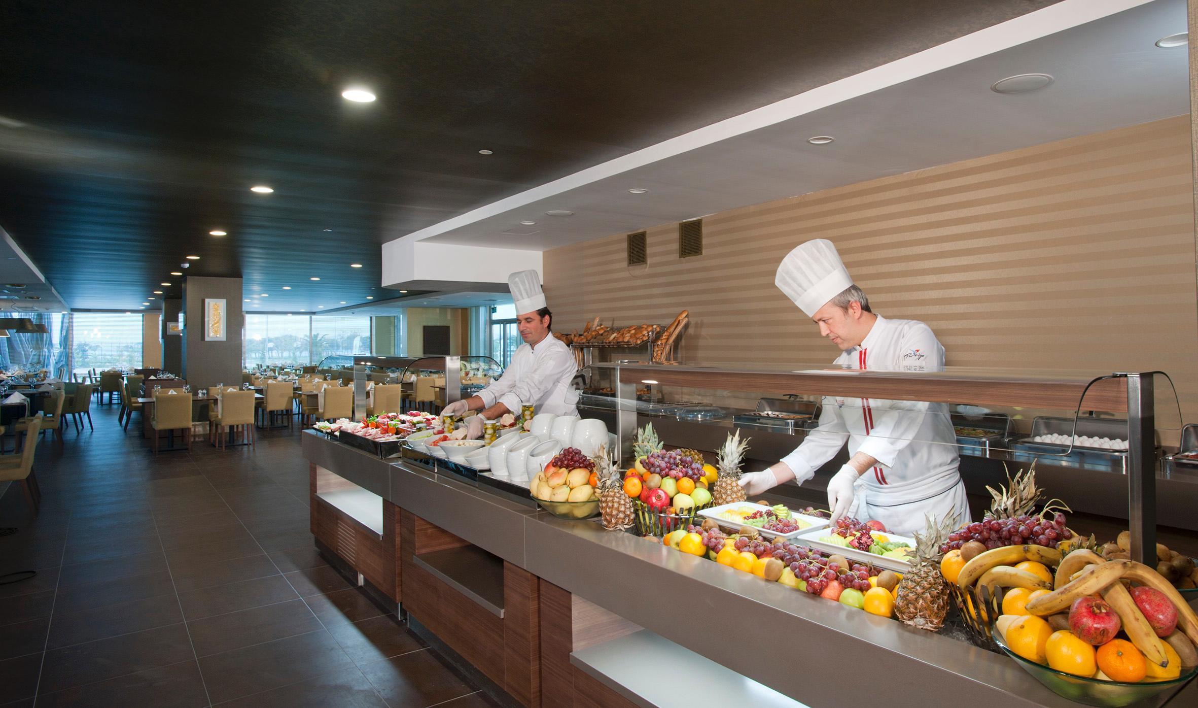 Cevahir Hotel Istanbul Asia Экстерьер фото Buffet at a hotel