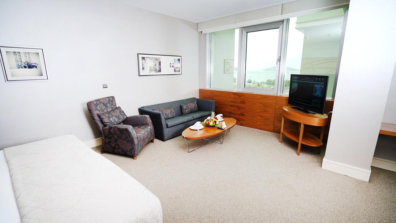 Cevahir Hotel Istanbul Asia Экстерьер фото A typical studio apartment