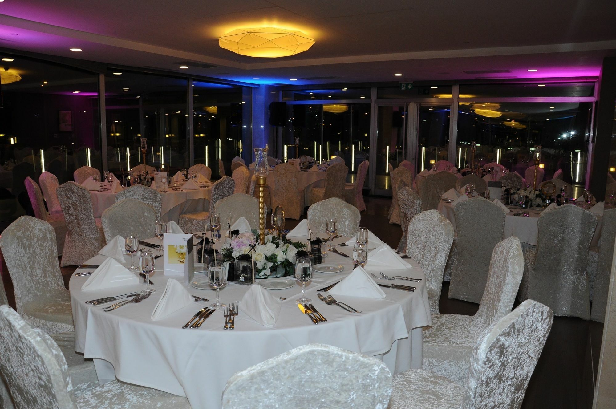 Cevahir Hotel Istanbul Asia Экстерьер фото The River Suite